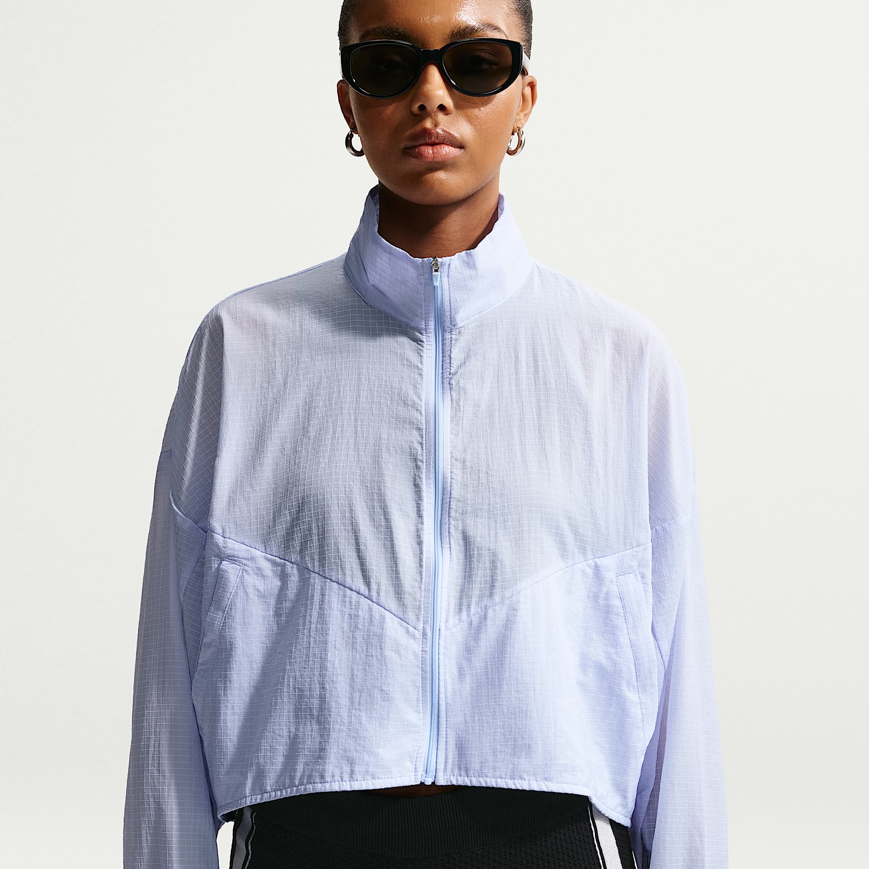 Nike Sportswear Women's Oversized Lightweight Ripstop Jacket. Nike IL
